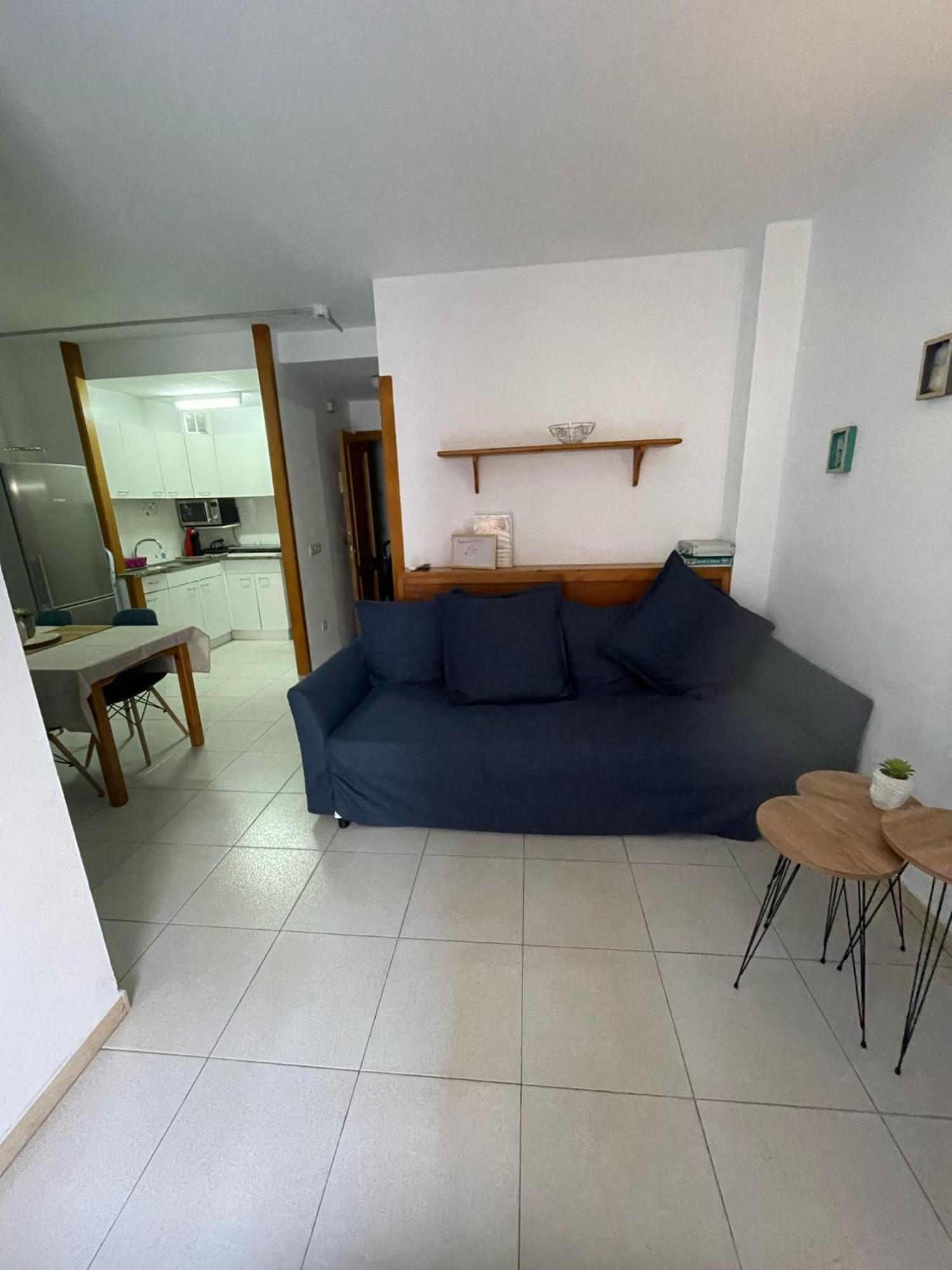Con Piscina En El Centro De Appartement *